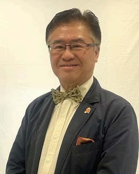 Portrait of Dennis Chiu
