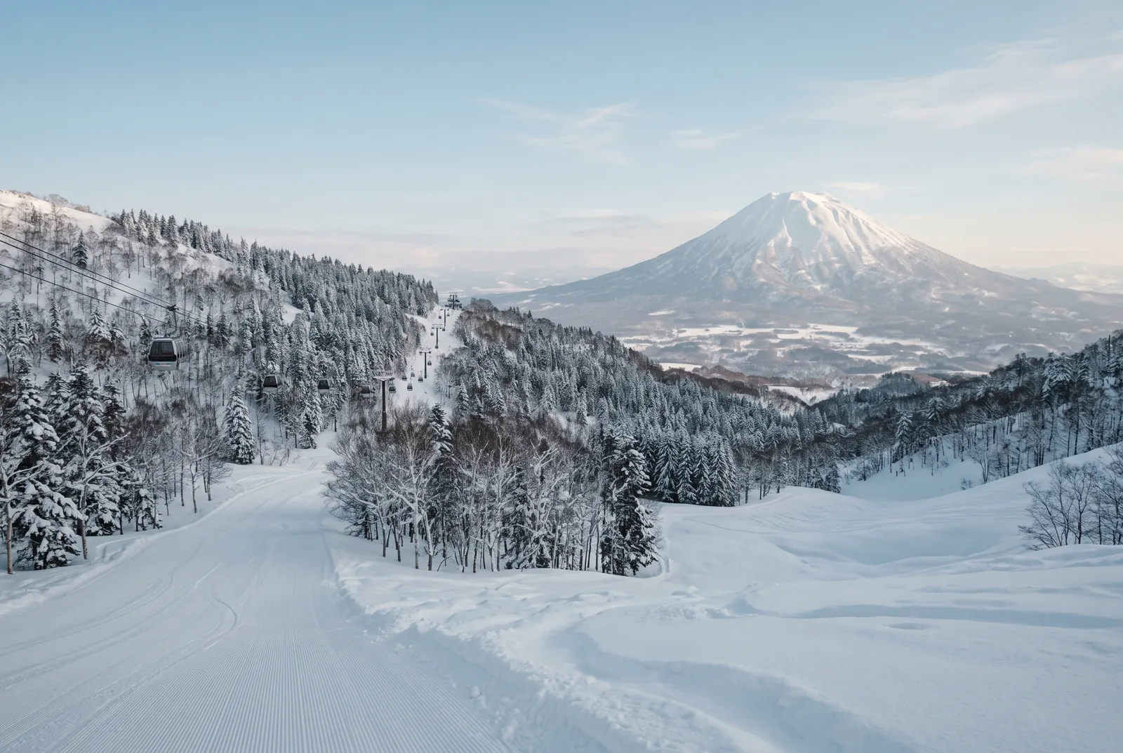 Winter. Three mountains, uncrowded powder comparable to Niseko.